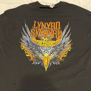 Lynyrd skynyrd concert t shirt